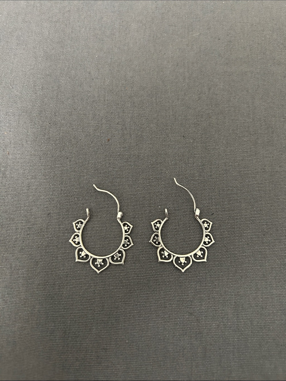 Martha Jackson (UK) Sterling Silver Marrakesh Hoops - Picture 5 of 6